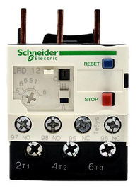 Schneider TeSys LRD Industrial Control Relay może być montowany bezpośrednio pod stycznikami